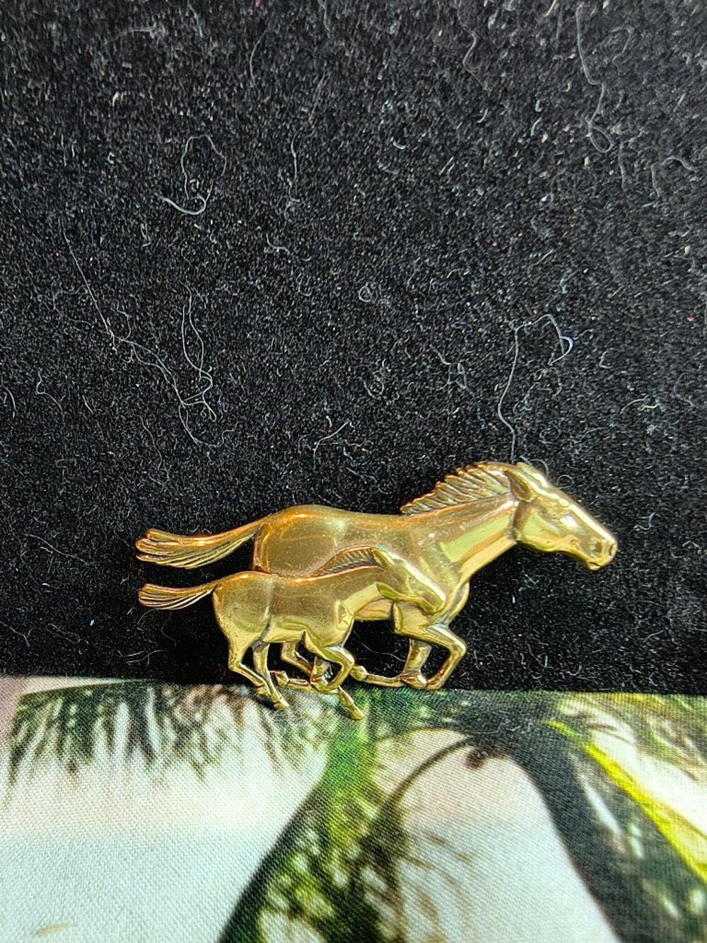 Gold Tone Horse and Baby Brooch